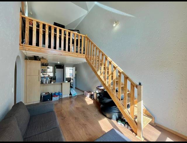 2 BEDROOM APARTMENT FOR SALE IN LONEHILL